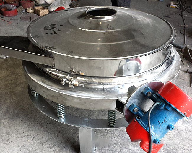 食品振動篩設(shè)備選用圓形直排式、三次元式