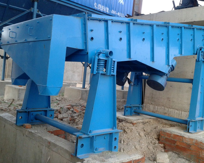 鈣粉篩是什么形式的振動篩，多少錢？