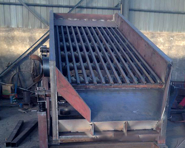 石子振動(dòng)篩哪里有賣(mài)的？堵孔怎么辦？