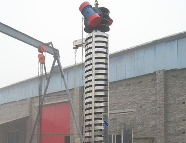 冷卻輸送機要根據(jù)物料降低的溫度來確定