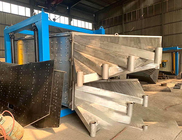 石油壓裂砂分級為什么選擇方形搖擺篩？