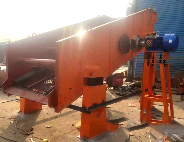 碎石砂石場選用振動篩應考慮環(huán)保節(jié)能