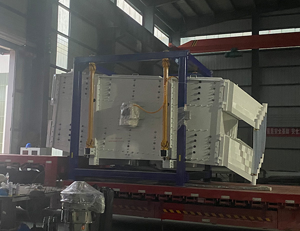 篩樹(shù)脂砂處理量100噸一小時(shí)，精度90%以上用什么篩機(jī)？