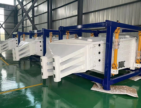 小型配便宜的篩砂機多少錢，處理量多少噸！