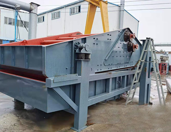 篩沙機(jī)洗砂機(jī)是聯(lián)合使用的設(shè)備，可以做成一個(gè)整體