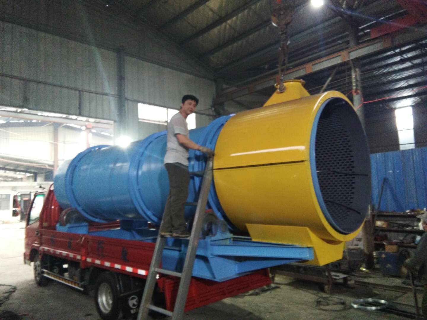 山東威海滾筒落砂機(jī)即將發(fā)貨請(qǐng)注意查收