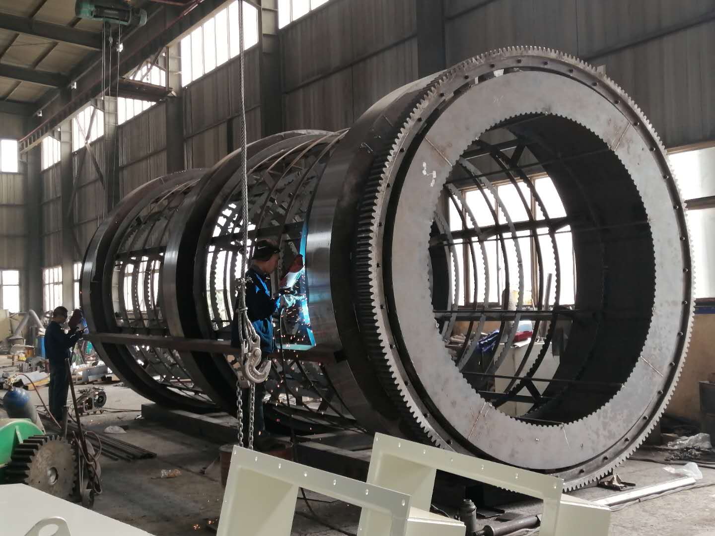 鵝卵石、木屑、垃圾使用滾筒篩分篩石較多