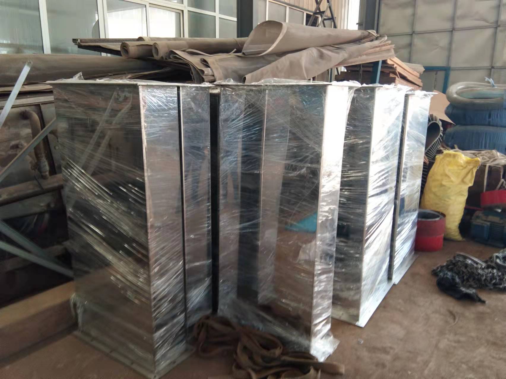 活性炭連續(xù)式自動上料機(jī)選用圓環(huán)斗式提升機(jī)