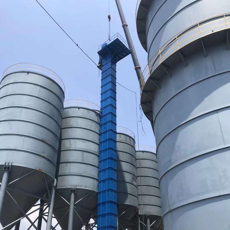 活性炭連續(xù)式自動上料機(jī)選用圓環(huán)斗式提升機(jī)