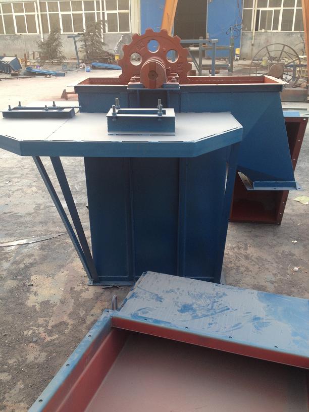 活性炭連續(xù)式自動上料機(jī)選用圓環(huán)斗式提升機(jī)